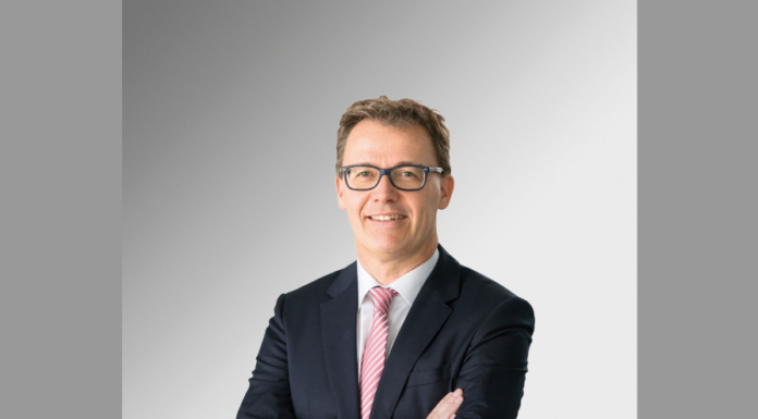 Christoph Büth