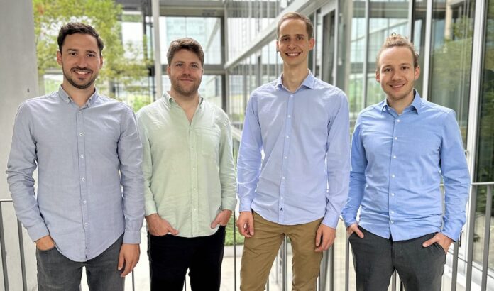 Das Symphera-Gründerteam (v.l.n.r.): Conrad Heid, Nico Weigand, Philipp Preißler, Thomas Wegele. (c) Symphera